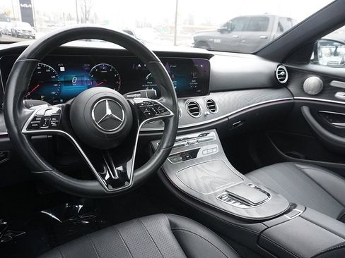Used 2022 Mercedes-Benz E 450 4MATIC Sedan image 31