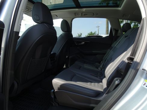 Certified 2023 Audi Q7 3.0T Premium Plus w/ Premium Plus Package AWD/4WD image 12