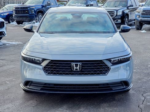 Used 2025 Honda Accord Sport image 4