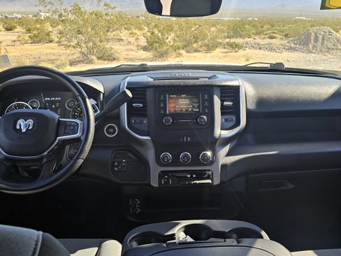 Used 2024 RAM 3500 Big Horn image 8