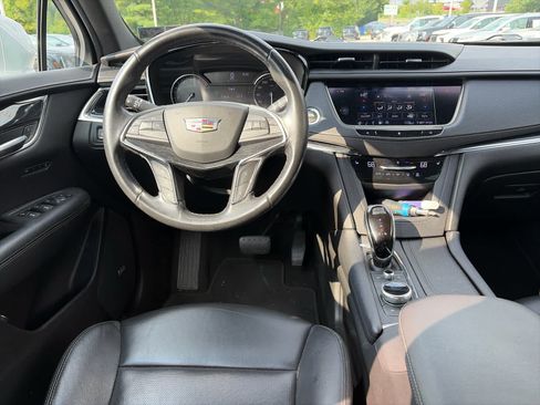 Used 2020 Cadillac XT5 Premium Luxury AWD/4WD image 10