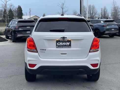 Used 2022 Chevrolet Trax LT w/ Sport Edition image 6