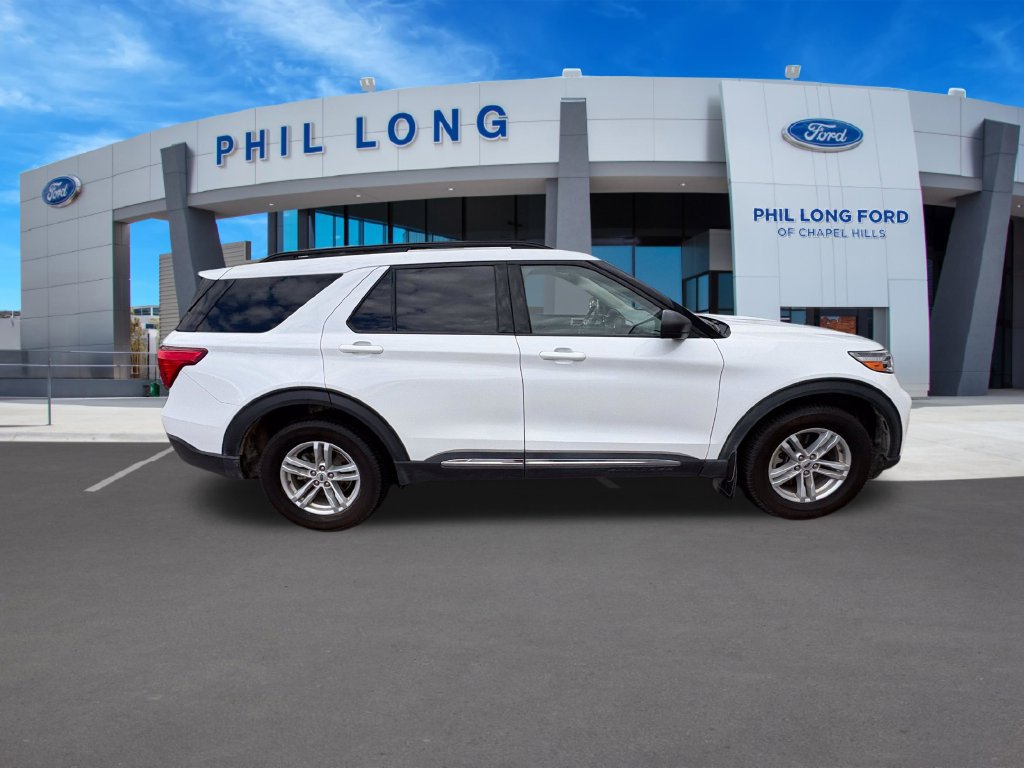 Used 2020 Ford Explorer XLT w/ Equipment Group 202A AWD/4WD image 8