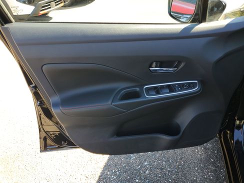 New 2025 Nissan Versa SR w/ Trunk Package FWD image 14