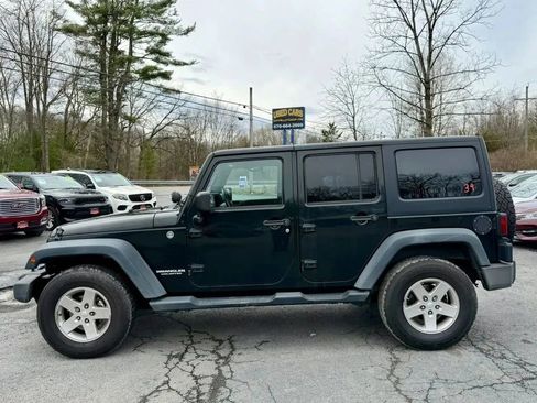 Used 2012 Jeep Wrangler Unlimited Sport AWD/4WD image 5