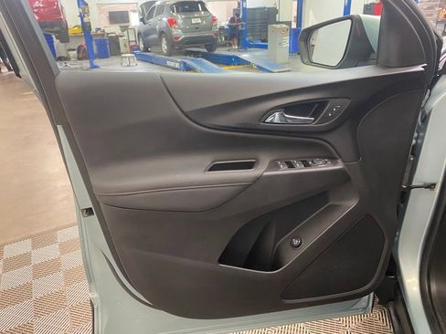 Used 2022 Chevrolet Equinox RS image 28