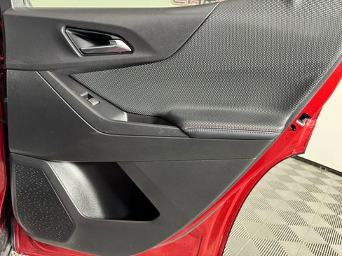 Used 2025 Chevrolet Equinox RS w/ Safety and Technology Package image 44