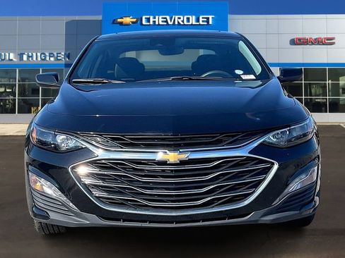 Used 2024 Chevrolet Malibu LT image 2