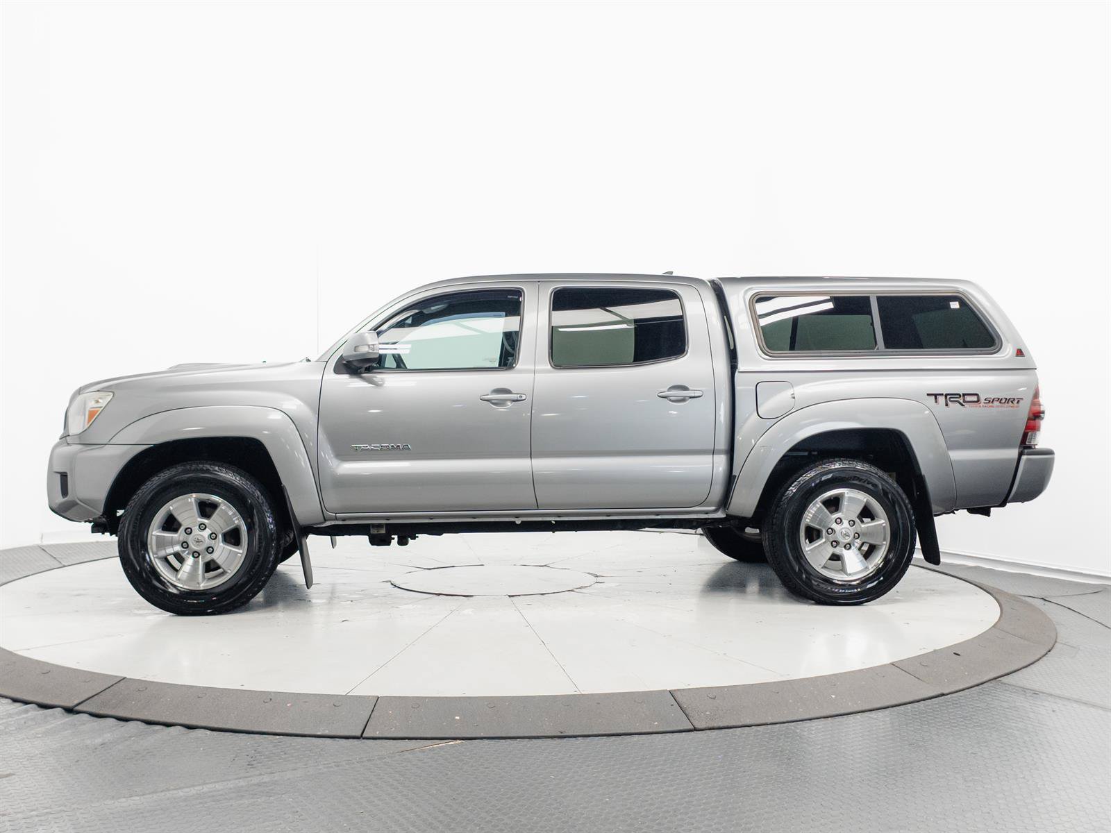 Used 2014 Toyota Tacoma 4x4 Double Cab w/ TRD Sport Package image 6