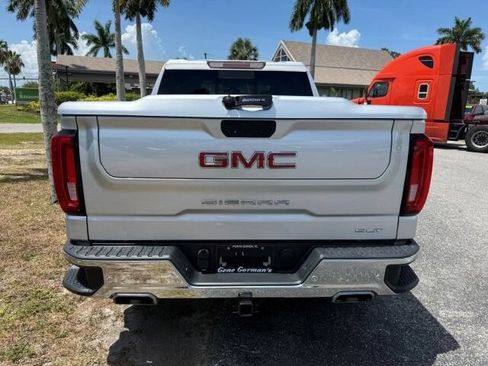 Used 2021 GMC Sierra 1500 SLT w/ SLT Premium Plus Package AWD/4WD image 4