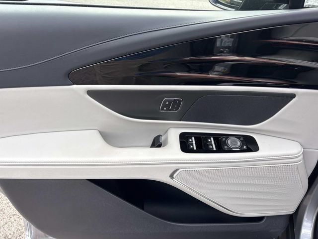 New 2026 Lincoln Nautilus Premier AWD/4WD image 18