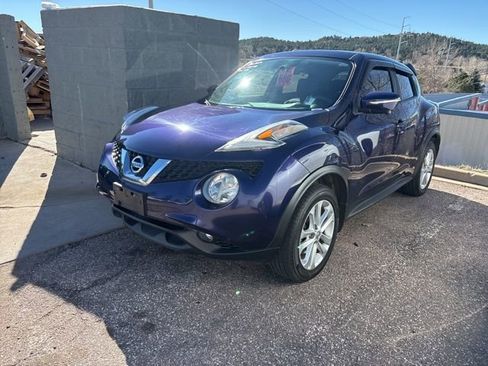Used 2016 Nissan Juke SL image 2