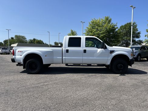 Used 2010 Ford F350 XL AWD/4WD image 2