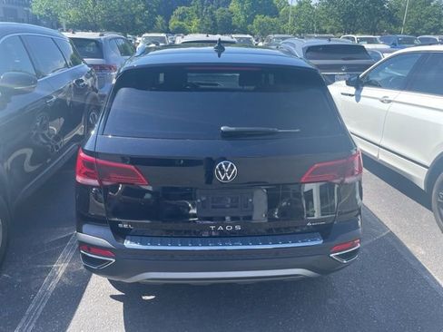 Used 2022 Volkswagen Taos SEL image 6
