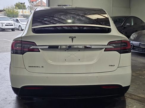 Used 2016 Tesla Model X 75D AWD/4WD image 3