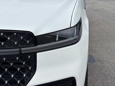 New 2026 Lincoln Navigator L Black Label w/ Black Label Special Edition AWD/4WD image 10
