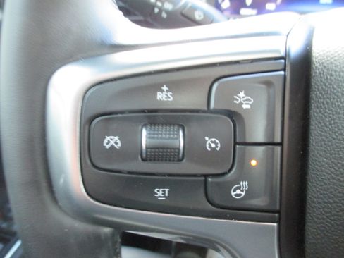 Used 2025 Chevrolet Silverado 2500 LTZ w/ LTZ Plus Package image 31