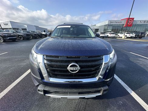 Used 2024 Nissan Pathfinder SL image 27