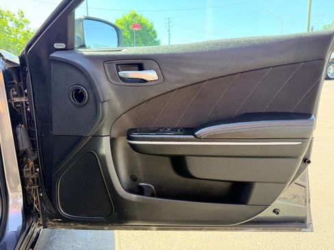 Used 2020 Dodge Charger Scat Pack RWD image 37