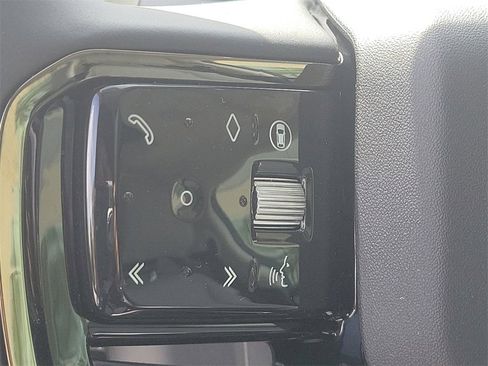 New 2025 Land Rover Range Rover Evoque S image 4