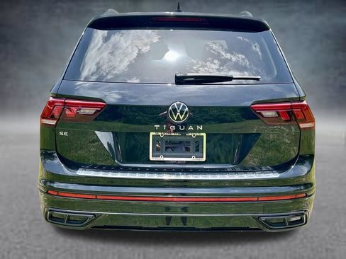 Used 2024 Volkswagen Tiguan SE R-Line FWD image 6