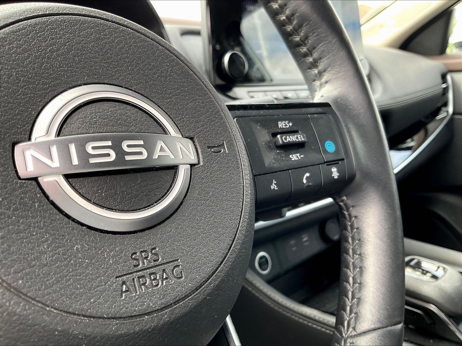 Used 2023 Nissan Rogue SL w/ SL Premium Package AWD/4WD image 4