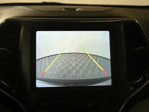 Used 2022 Jeep Cherokee Latitude Lux image 29