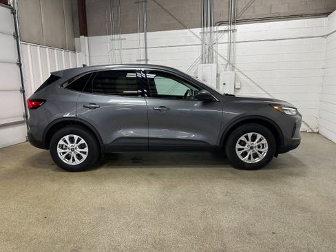 Certified 2024 Ford Escape Active image 5