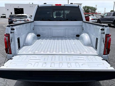 Used 2025 Ford F150 Lariat AWD/4WD image 19