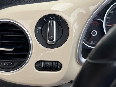 Used 2019 Volkswagen Beetle 2.0T Final Edition SEL image 35