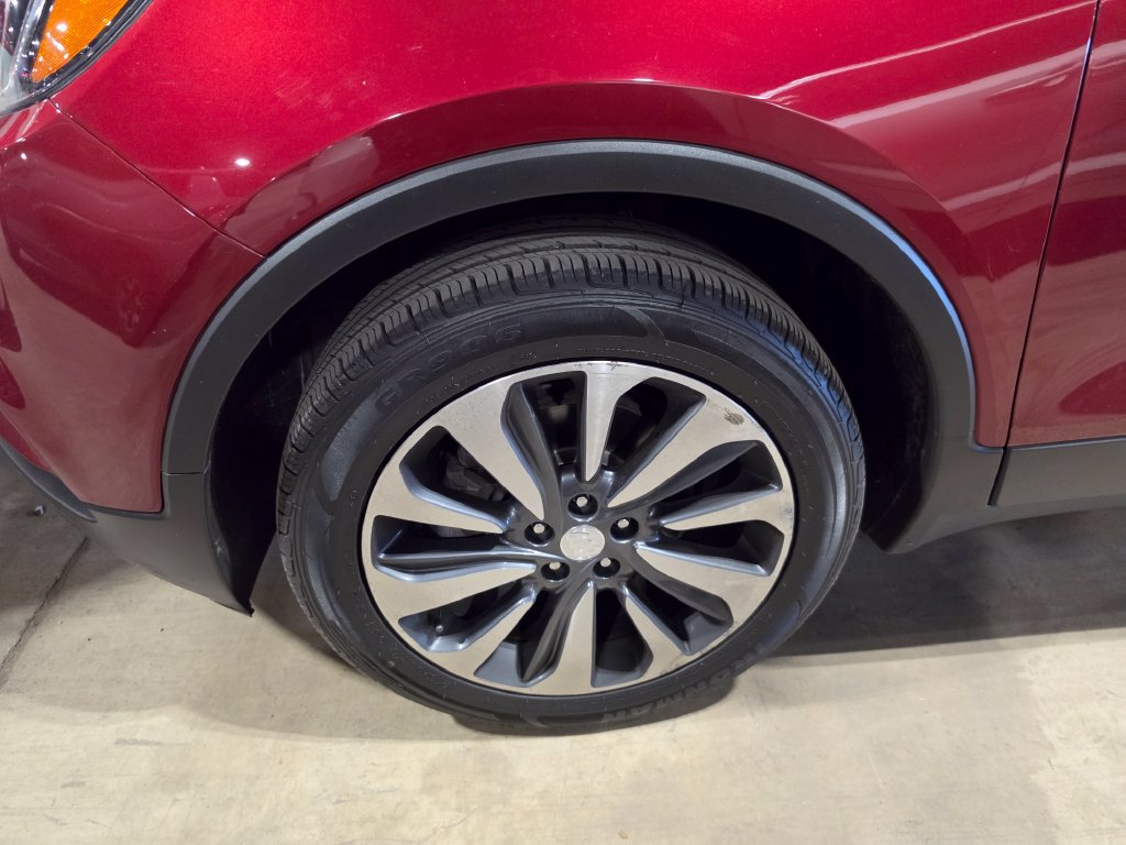 Used 2021 Buick Encore Preferred FWD image 3