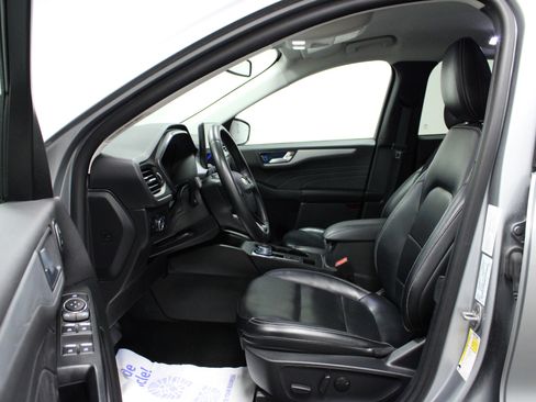 Used 2024 Ford Escape Platinum image 12