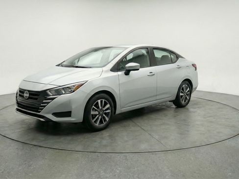Used 2025 Nissan Versa SV FWD image 3