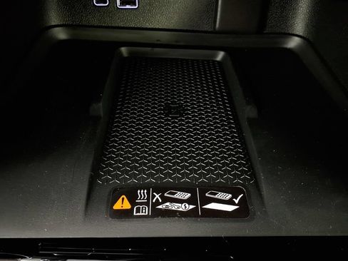 New 2026 Chevrolet Traverse High Country FWD image 24