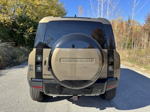 New 2026 Land Rover Defender 110 S image 6