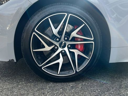 Used 2023 Kia Stinger GT-Line w/ Sun & Sound Package image 9