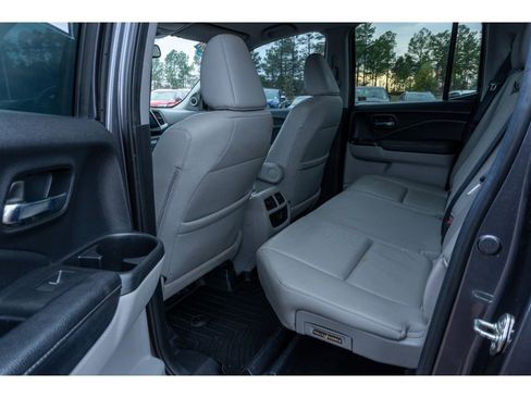 Used 2018 Honda Ridgeline RTL-T image 12