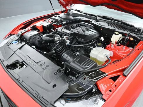 Used 2025 Ford Mustang GT Premium RWD image 46
