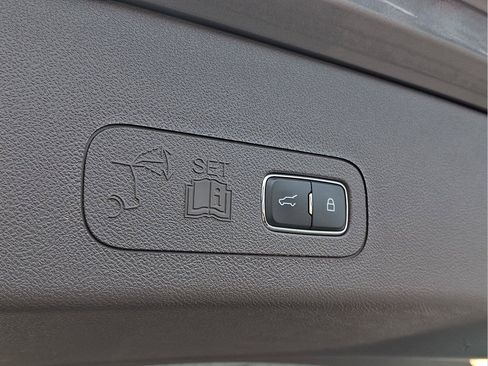 Used 2022 Lincoln Aviator AWD w/ Premium Package image 27