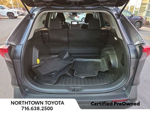 Used 2023 Toyota RAV4 LE image 11