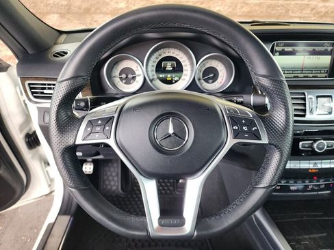 Used 2014 Mercedes-Benz E 350 Sedan image 32