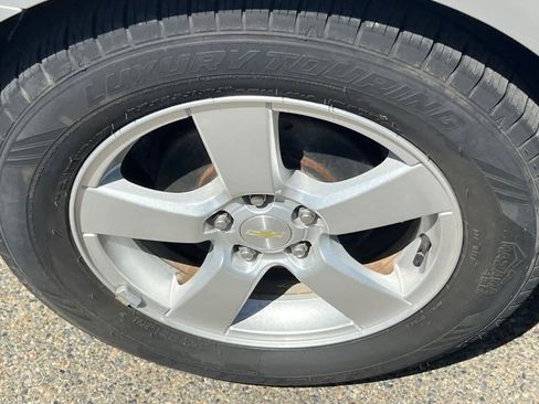 Used 2016 Chevrolet Cruze LT image 17