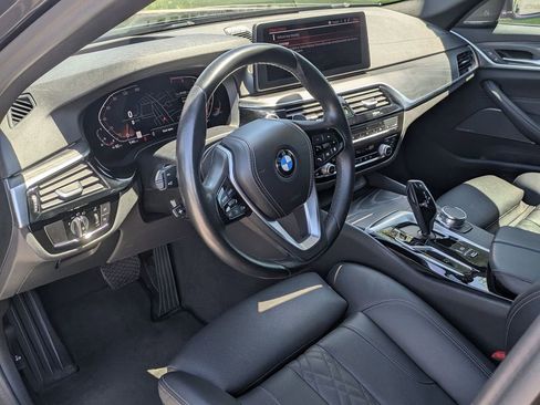Used 2023 BMW 530i w/ Premium Package RWD image 26