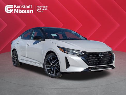 New 2025 Nissan Sentra SR image 1