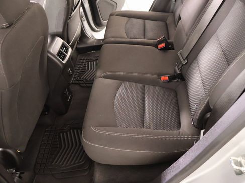 Used 2022 GMC Terrain SLE w/ Driver Convenience Package image 12