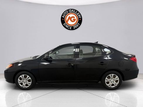 Used 2010 Hyundai Elantra GLS FWD image 5