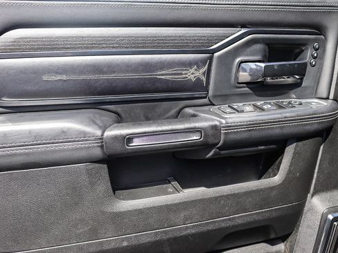 Used 2022 RAM 2500 Limited AWD/4WD image 24