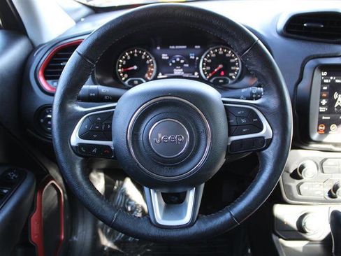 Used 2021 Jeep Renegade Trailhawk AWD/4WD image 14