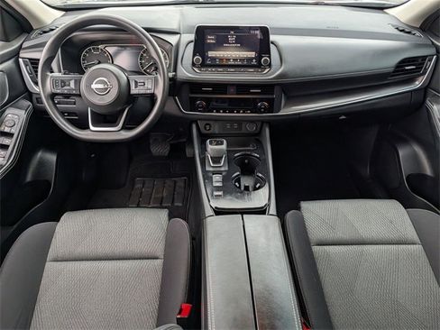 Used 2024 Nissan Rogue SV image 21