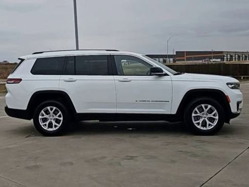 Used 2021 Jeep Grand Cherokee L Limited AWD/4WD image 9